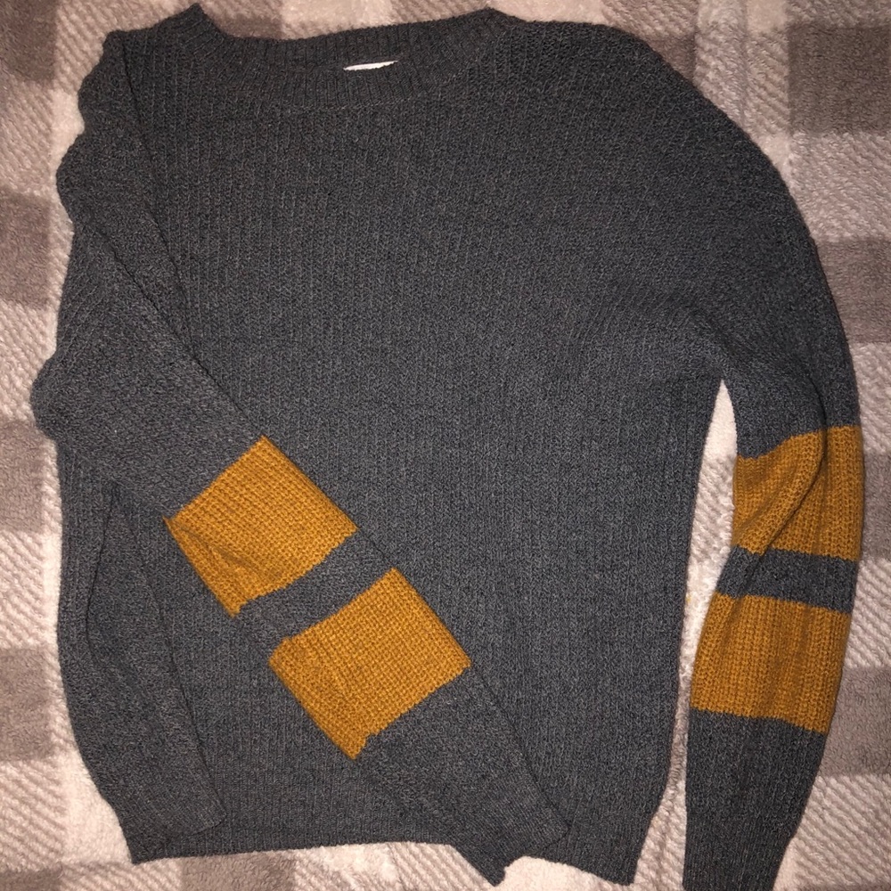 Knit sweater